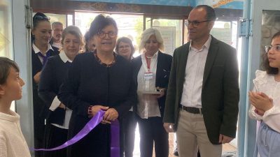 Bandırmalı kadınların hazırladığı el emeği ürünler, Kadınlar Derneği tarafından düzenlenen