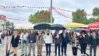 Bandırma’da 10-16 Mayıs Engelliler Haftası kapsamında düzenlenen törende, engelli bireylerin