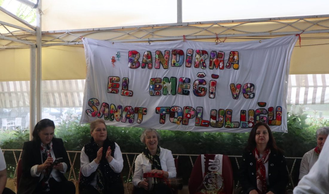 Bandırma sahilinde açılan Anneler Günü Özel Alışveriş Festivali’nde el emeği