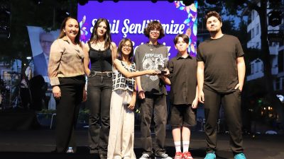 Sahil Şenlikleri’nin 3. gününde Bandırma halkı sanat ve eğlence dolu