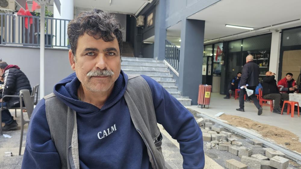 Tek kimlikle iki hayat Manyas’ta yaşayan Halil Mandacı’nın hayatı film senaryolarına taş çıkartıyor. Hayatının
