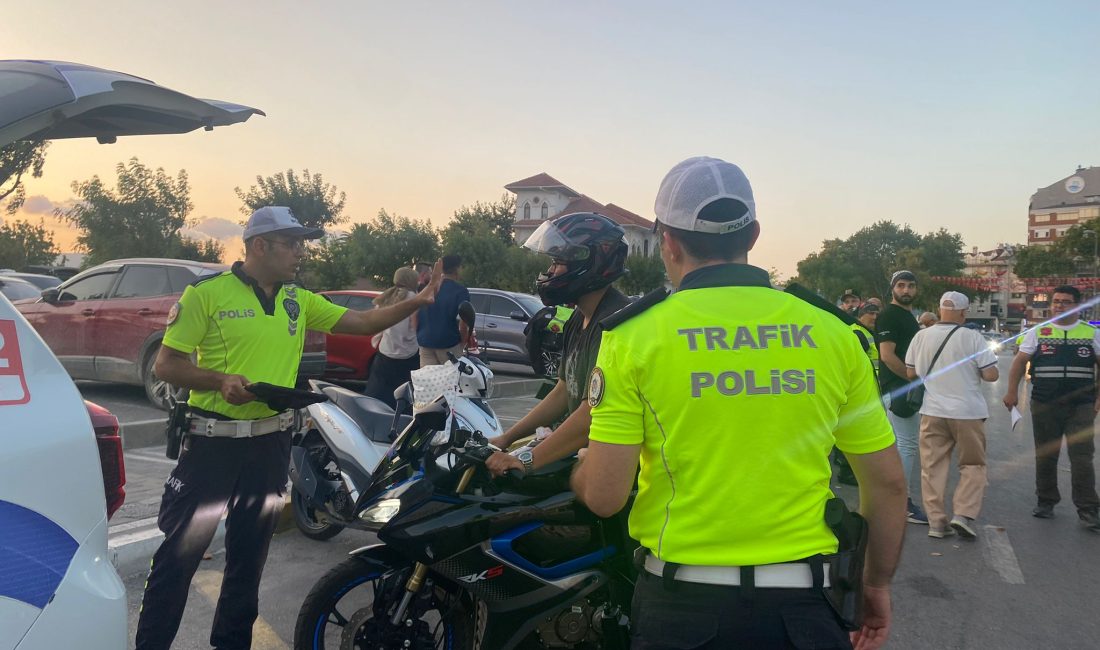 Bandırma İlçe Emniyet Müdürlüğü, Cumhuriyet Meydanı ve sahil bölgesinde motosiklet