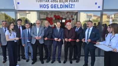 Yavuz Sultan Selim Anadolu Lisesi’nde 4006-TÜBİTAK Bilim Fuarları kapsamında öğrencilerin