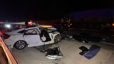 Kurban Bayramı’nın arefe günü trafik kazası ile başladı. Bigadiç ilçesinde