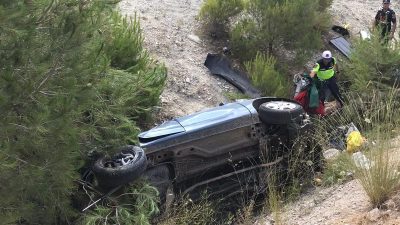 Balıkesir-Bigadiç kara yolunda otomobilin şarampole uçması sonucu 5 kişi yaralandı.