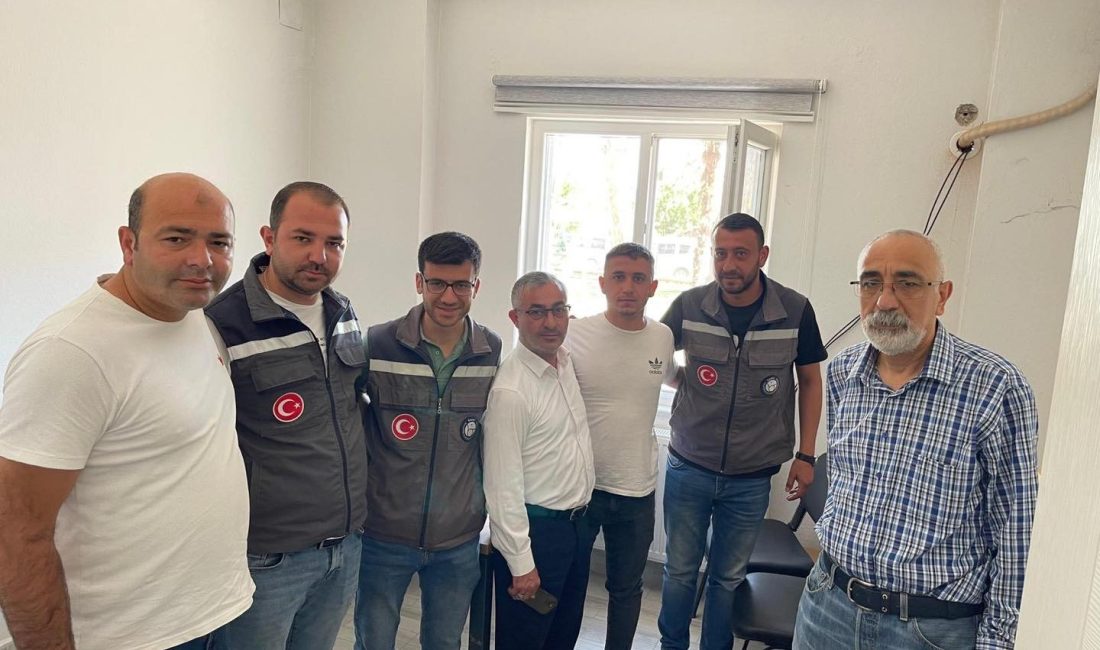 Manyas Belediye Başkanı’ndan kurumlara bayram ziyareti Manyas Belediye Başkanı Ahmet Duru ve ilçe yöneticileri, belediye ve
