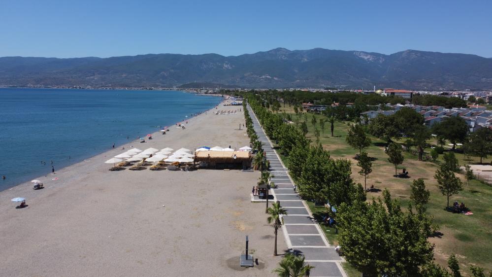 Edremit ve Burhaniye ilçelerinde etkili olan aşırı sıcaklar hayatı olumsuz