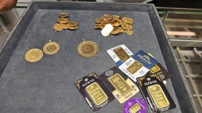 Düğün sezonu yaklaşırken yatırımcı temkinli adım attı. Altın fiyatları düşerken