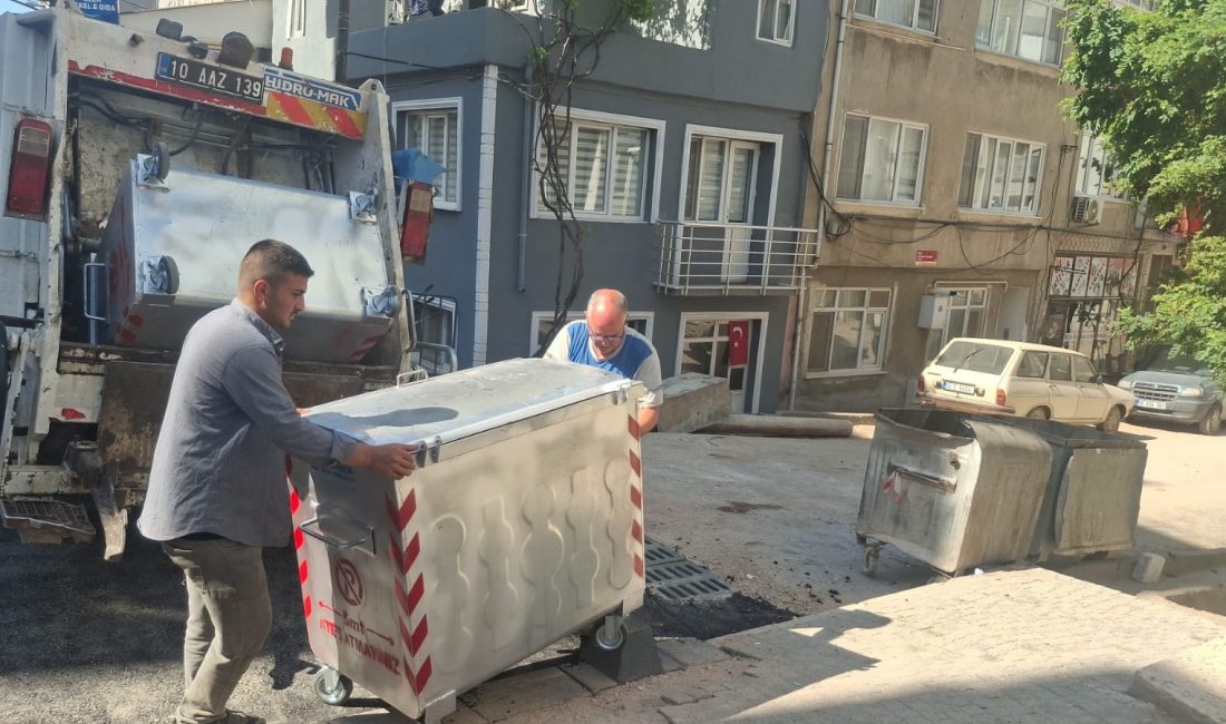 Temiz bir Erdek için konteynerler yenileniyor Erdek Belediyesi tarafından ilçe genelinde kullanım ömrünü tamamlayan çöp konteynerleri