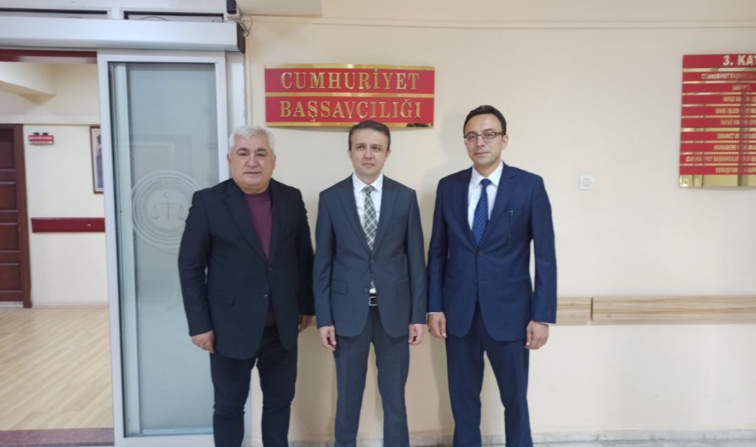 Türkiye Maarif Vakfı’ndan Bandırma ziyareti Bandırma Cumhuriyet Başsavcısı Cüneyt Demirdaş, İlçe Milli Eğitim Müdürü Mutlu
