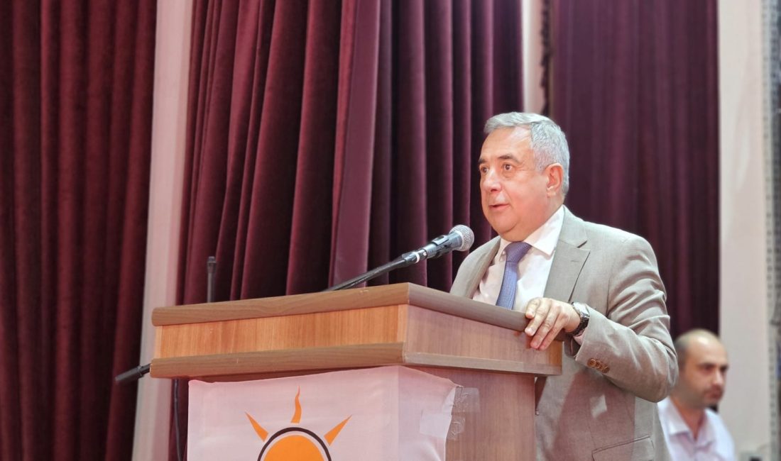 AK Parti Bandırma Teşkilatı Danışma Meclisi’nde bir araya geldi AK Parti Bandırma İlçe Başkanlığı, teşkilat üyeleriyle Santral Kültür Merkezi’nde