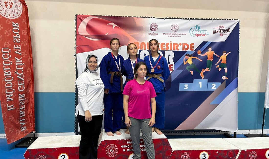 Gönen Belediyespor Judo Takımı’ndan 7 madalyalık performans Balıkesir’deki Judo İl Seçmeleri’nde Gönenli judocular üstün performans sergiledi. Farklı