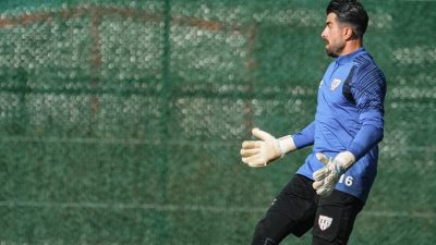 Bandırmaspor, tecrübeli file bekçisi Akın Alkan ile yeniden anlaşarak 2