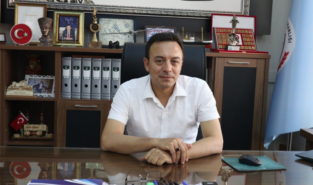 Müdür Aslan, Bandırmalıların Kurban Bayramı’nı kutladı Milli Eğitim Müdürü Mutlu Aslan, Kurban Bayramı dolayısıyla yayımladığı mesajda,
