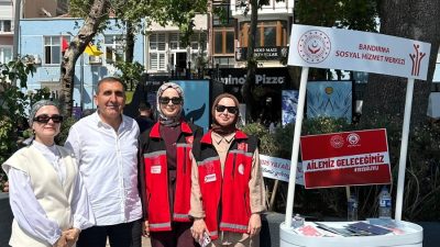 Bandırma Sosyal Hizmet Merkezi, Bandırma Cumhuriyet Meydanı’nda kurulan stantta 2025