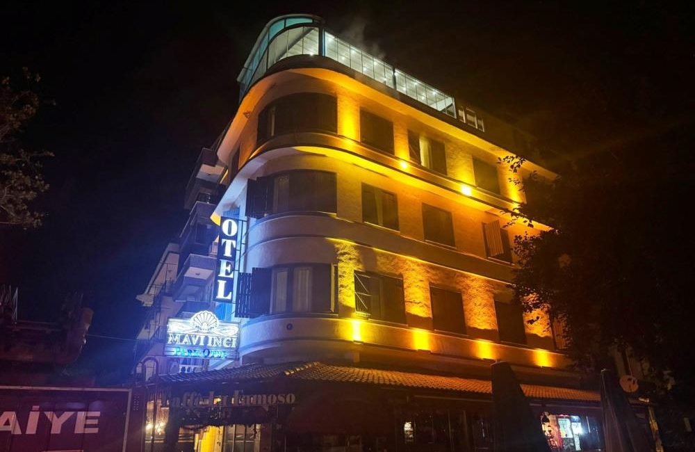 Erdek’te otelde yangın paniği Erdek’te bir otel odasında dün gece çıkan yangın kısa süreli