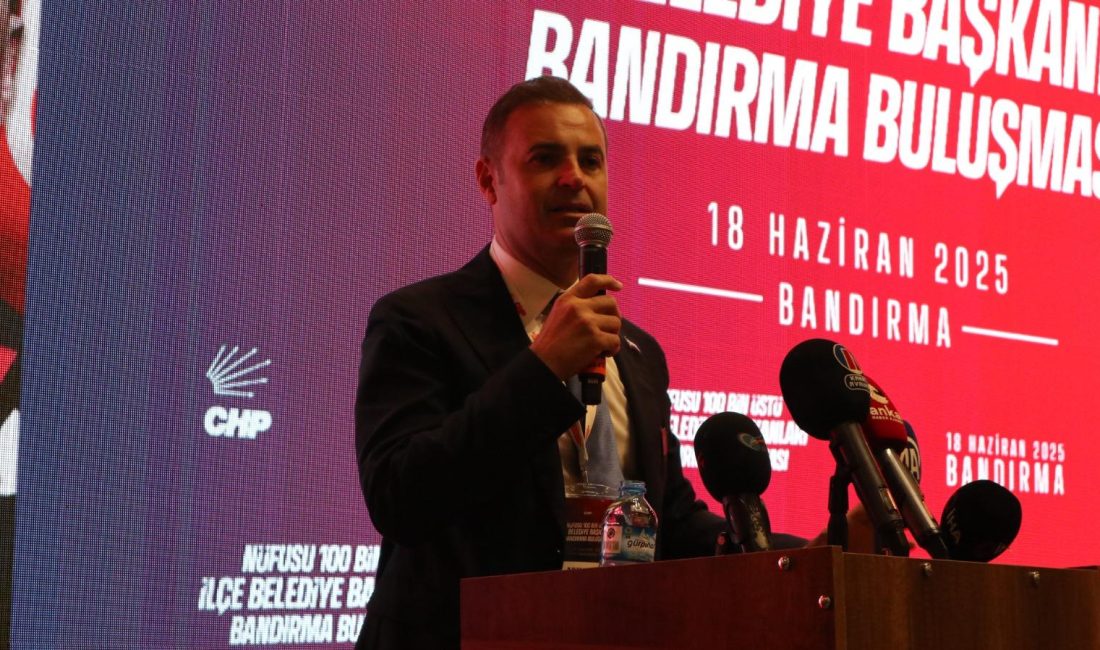 CHP’li belediyeler, Bandırma’da gerçekleştirilen toplantıda dayanışma ve ortak mücadele vurgusu