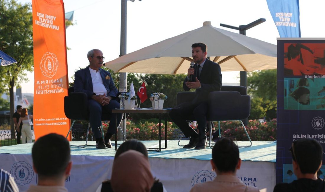 Bandırma Onyedi Eylül Üniversitesi tarafından Cumhuriyet Meydanı’nda düzenlenen söyleşide, müsilajın