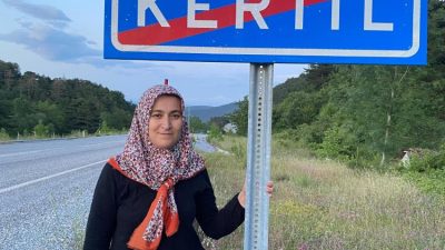 Kertil Mahallesi’nde yapılan ara seçimde Ayşe Demir, yeni muhtar seçildi.