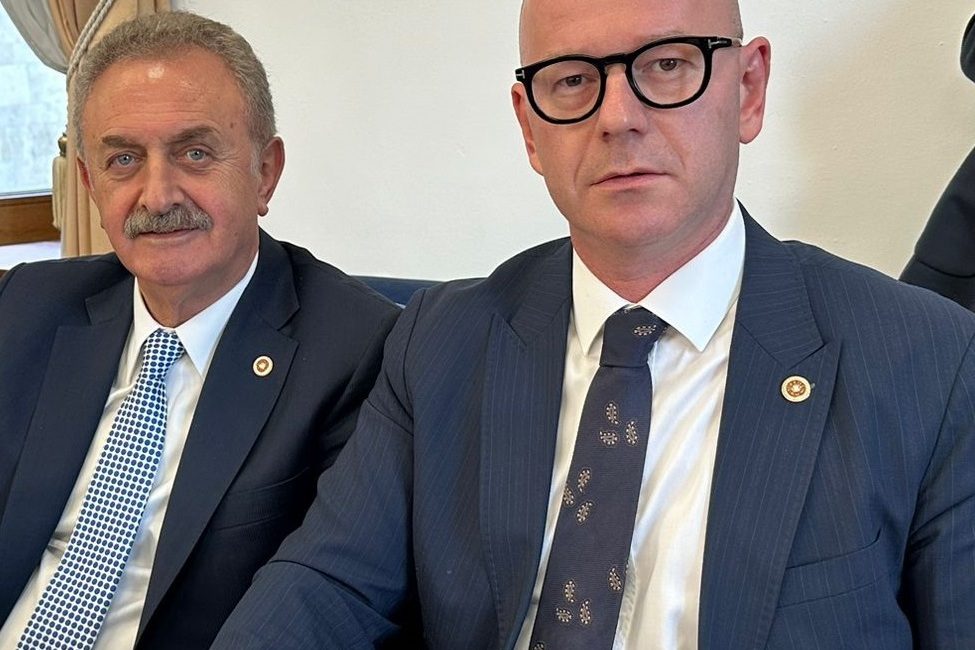 SARI:”SÜPER İZİN” YASASI ÇIKMASINA İZİN VERMEYECEĞİZ CHP Balıkesir Milletvekili Serkan Sarı, TBMM Sanayi, Ticaret, Enerji, Tabii