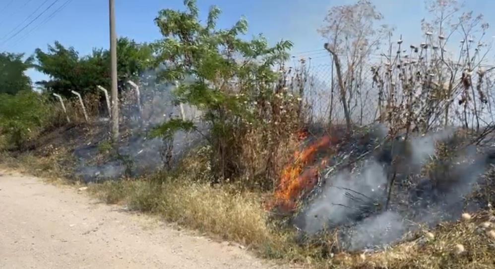 Gönen’de boş arazide çıkan yangın söndürüldü Gönen’de boş arazide çıkan yangın, söndürüldü. Edinilen bilgiye göre, Dumanları
