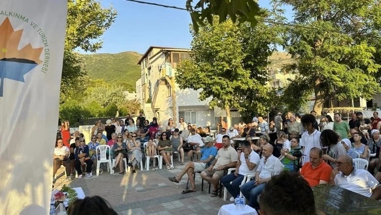 Marmara’da “Koruk Suyu Günü” üçüncü kez düzenleniyor Marmara Adalar Belediyesi, 23 Temmuz Çarşamba günü Çınarlı İskele Meydanı’nda