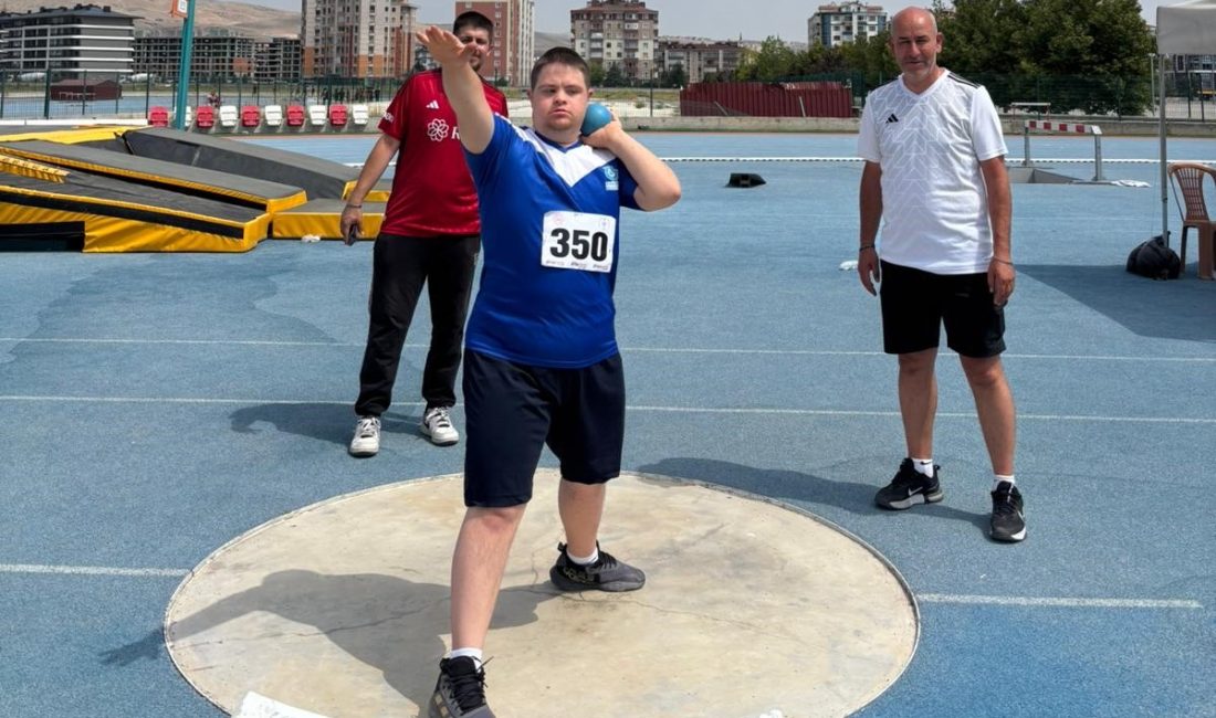 Bandırmalı Uçar, Türkiye Şampiyonu oldu Bandırma Şehit Bedir Karabıyık Spor Kulübü sporcusu Mehmet Talat Uçar,