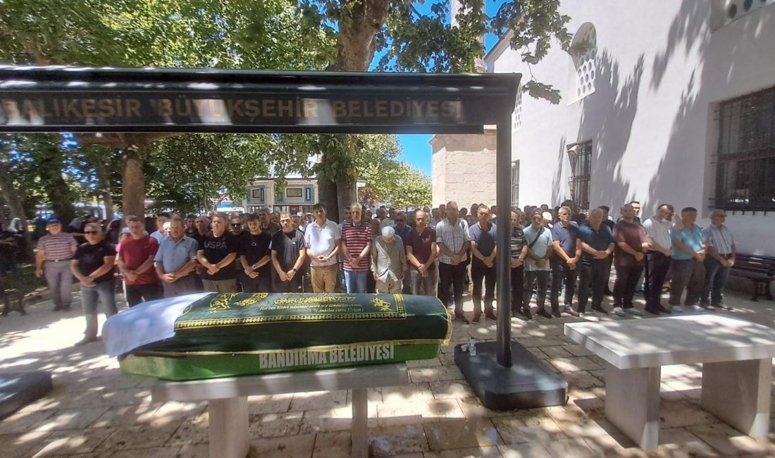 Bandırma’da trafik kazası: 1 kişi hayatını kaybetti Bandırma’da geçirdiği motosiklet kazasında hayatını kaybeden 48 yaşındaki İlker Şan,
