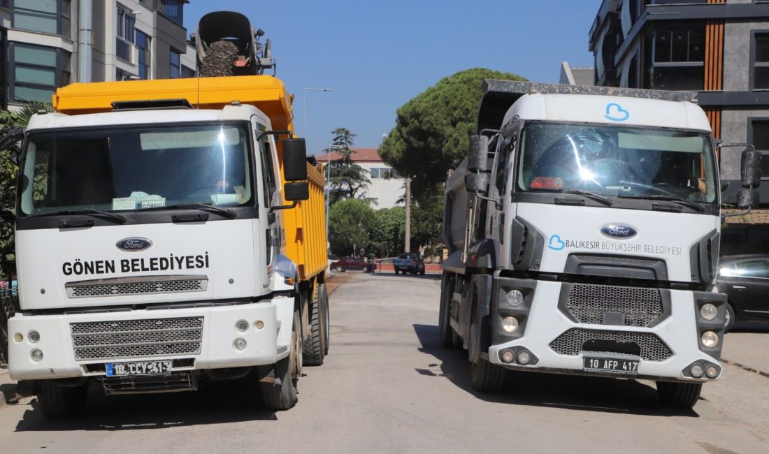 Gönen, konforlu yollara kavuşuyor Gönen Mehmet Efendi Caddesi’nde asfalt söküm çalışmaları başladı. Başkan İbrahim