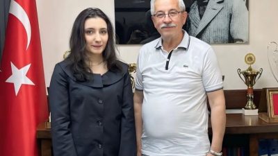 YKS’de Tüm soruları doğru yanıtlayarak büyük bir başarıya imza atan