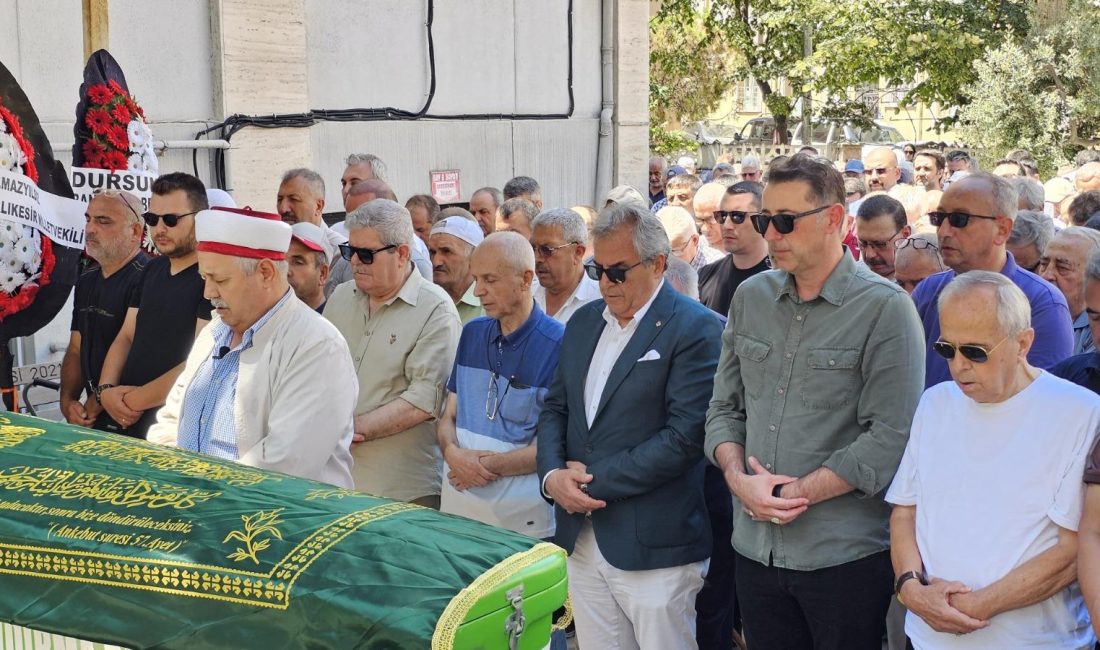 Bandırma’da dört dönem Sunullah Mahallesi muhtarlığı görevini üstlenen Şener Arabacılar,