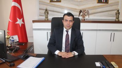  Manyas ilçesine atanan Kaymakam Vekili Coşkun Topuz, görevine başladı. Mülki