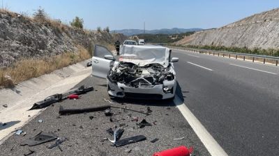  Balıkesir’de İzmir-İstanbul Otoyolu’nun Mecidiye mevkiinde meydana gelen çift taraflı trafik
