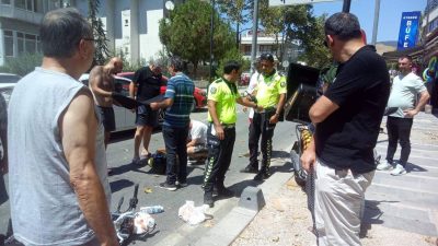 Erdek’te iki motosikletin çarpışması sonucu meydana gelen kazada, 2 kişi