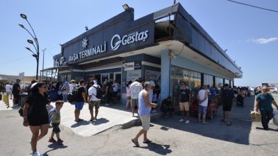 Okulların kapanmasıyla Avşa Adası’nda yaz sezonu başladı. Otel ve pansiyonlarda