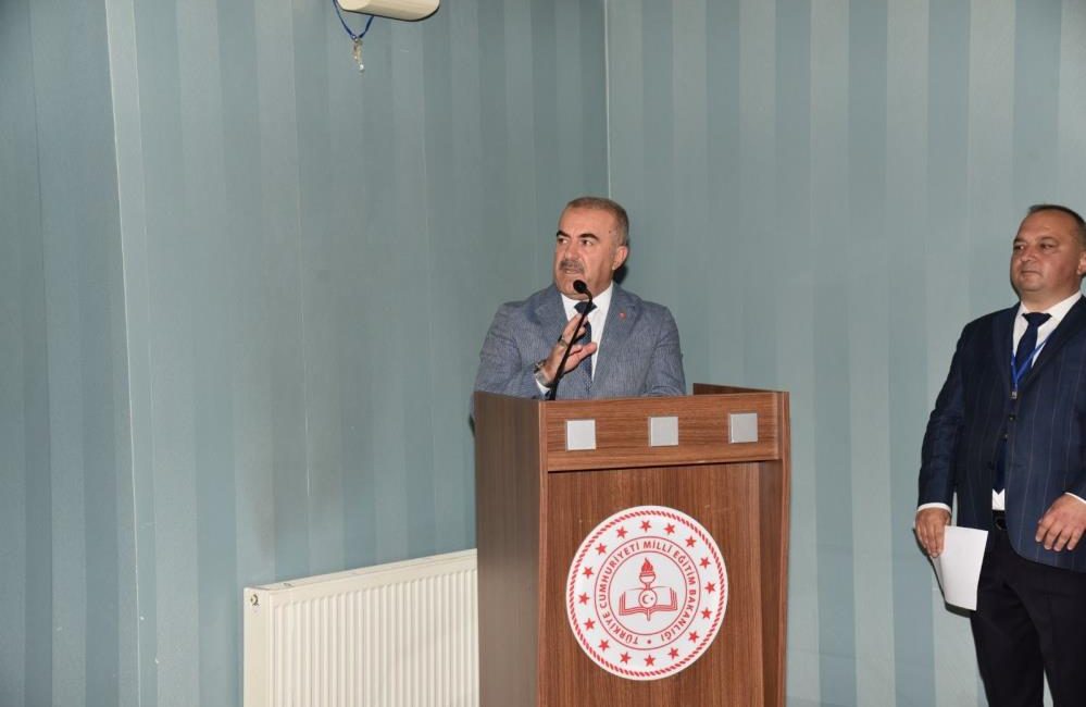 Balıkesir’de 32 öğrenci YKS’ de ilk bine girdi Yükseköğretim Kurumları Sınavı’nda (YKS) Türkiye geneli yapılan sınavlarda 32 öğrenci