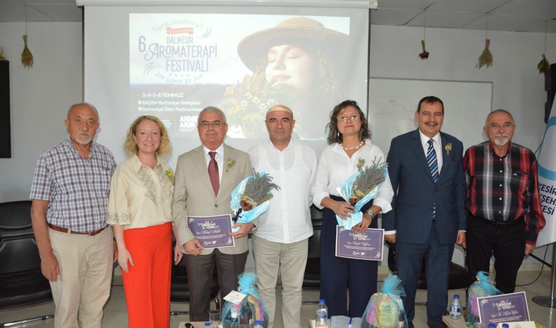 “Dört Elementin İzinde” panelinde büyükşehirlerden ortak vizyon: “Su ve Yeşil Tarım” Balıkesir Büyükşehir Belediyesi tarafından düzenlenen Uluslararası 6. Balıkesir Aromaterapi Festivali
