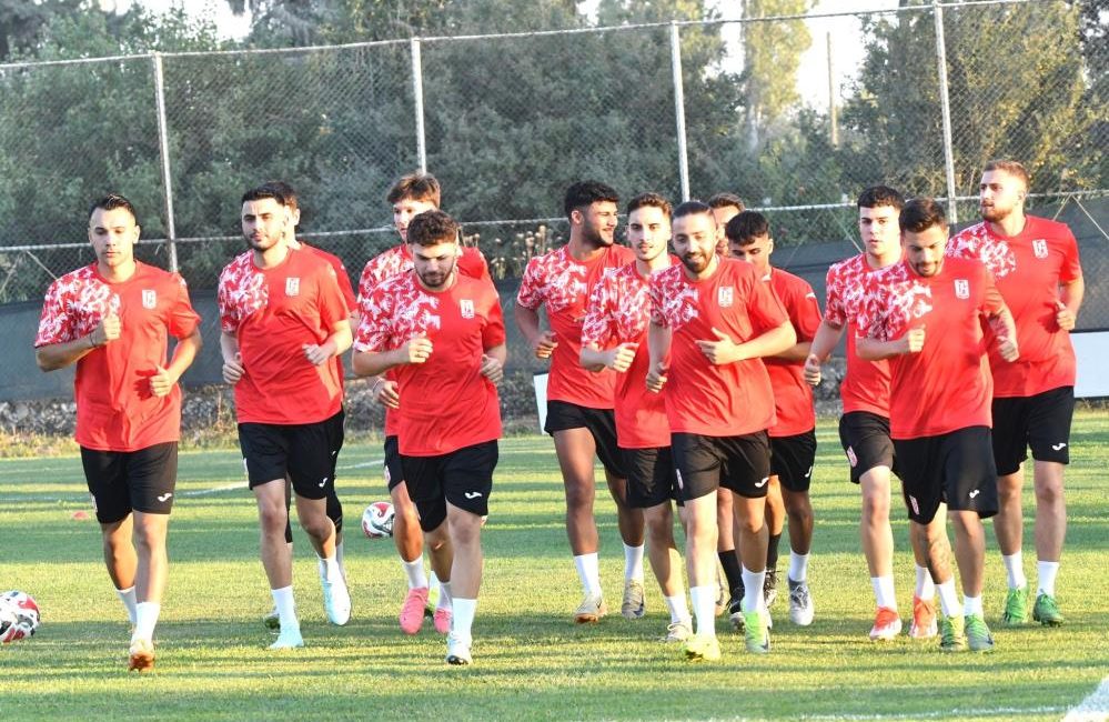 Balıkesirspor’da transferler devam ediyor 3. Lig’de mücadele eden Balıkesirspor’da transfer çalışmaları devam ediyor. Balıkesirspor