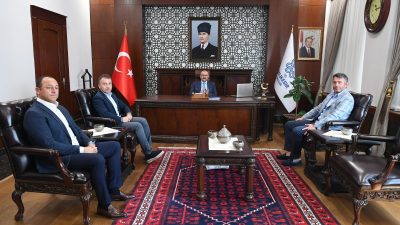 Bordo Sportif A.Ş. Başkanı Onur Göçmez, Balıkesir Valisi İsmail Ustaoğlu