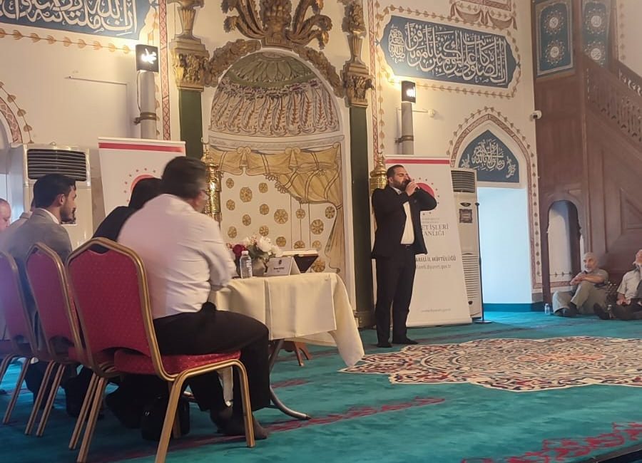 Ezanı Güzel Okuma Yarışması’nda Bölge Birincisi Bandırma’dan Kırklareli’nde düzenlenen “Ezanı Güzel Okuma Yarışması” bölge finalinde Bandırma Onyedi