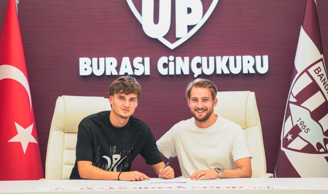 Bandırmaspor yeni transferle orta sahasını güçlendirdi 2005 doğumlu genç yetenek Emirhan Acar, Bandırmaspor ile 3 yıllık