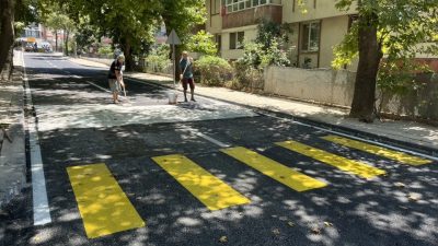 Erdek Belediyesi, Balıkesir Büyükşehir Belediyesi iş birliğiyle Nilüfer Caddesi’nde başlattığı