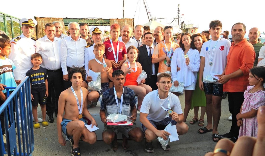 Denizcilik ve Kabotaj Bayramı, Erdek’te geleneksel etkinliklerle kutlandı. 1 Temmuz