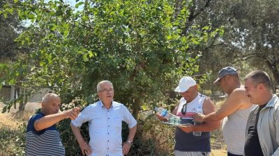 Marmara Adalar Belediye Başkanı Aydın Dinçer, Abroz Mahallesi’nde esnafları ziyaret