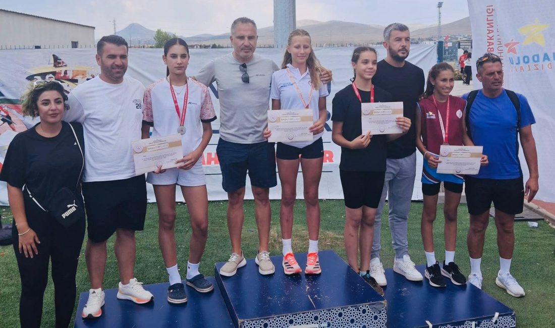 Erdek Atletik NYZ Spor’dan Türkiye şampiyonu Konya’da düzenlenen Anadolu Yıldızlar Ligi Atletizm Türkiye Finalleri’nde Ada Çetin,