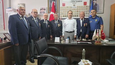 Kıbrıs Barış Harekâtı’nın 51. yılı dolayısıyla Bandırma’da gaziler onurlandırıldı. Kaymakam
