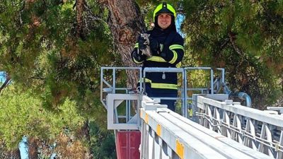 Balıkesir İtfaiye Daire Başkanlığına bağlı itfaiye ekipleri Balıkesir genelinde 2