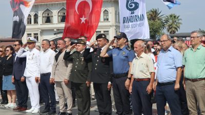 1 Temmuz Denizcilik ve Kabotaj Bayramı kapsamında Bandırma’da gerçekleştirilen resmi