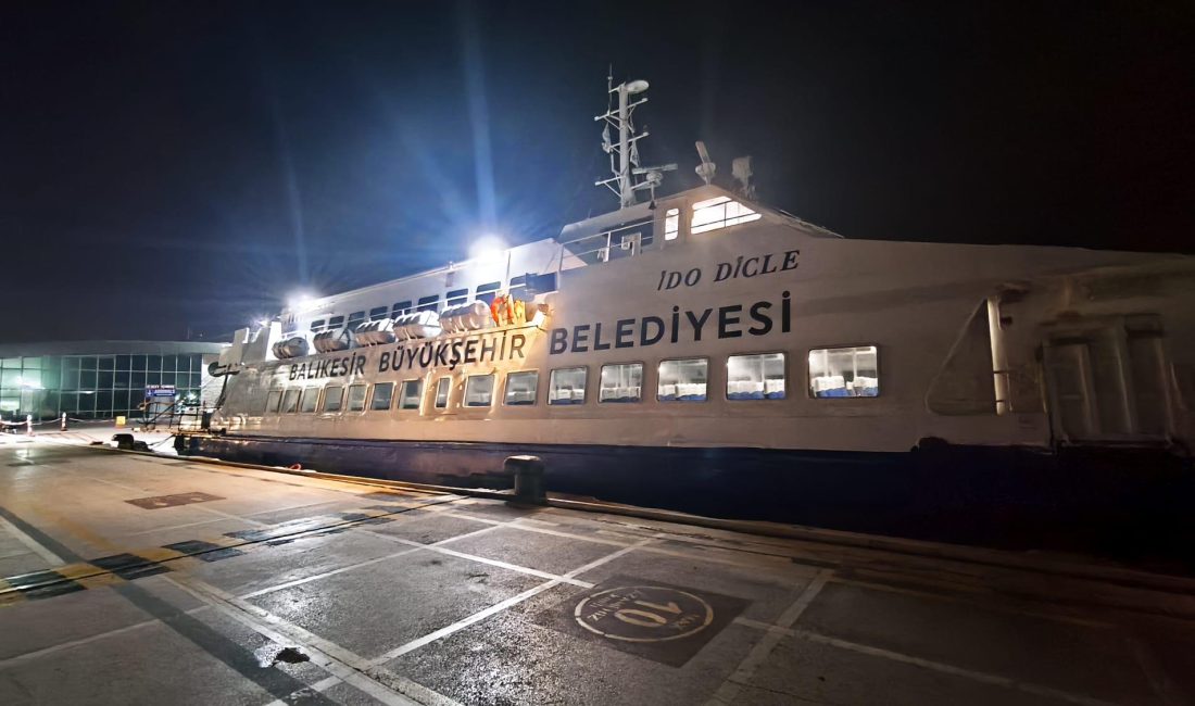 Balıkesir Büyükşehir Belediye Başkanı Ahmet Akın, Balıkesir için tarihi bir