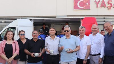 Bandırma Belediyesi, Muharrem ayı dolayısıyla düzenlediği aşure etkinliğiyle vatandaşları bir